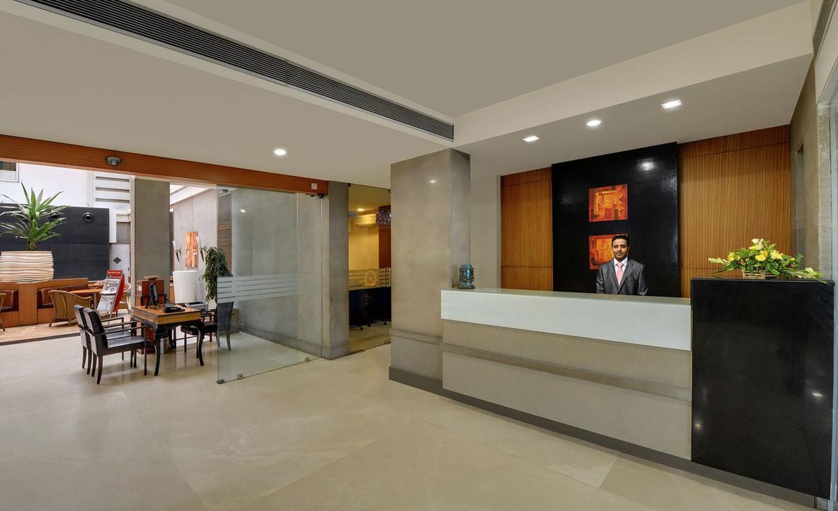 Hotel Woodland Pune Exterior foto